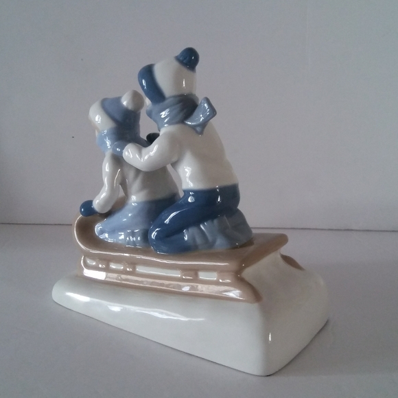 Children sledding porcelain figurine cuernavaca - Picture 7 of 8